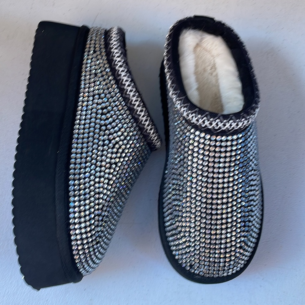 RHINESTONE CLOGS SLIP ON SLIPPERS